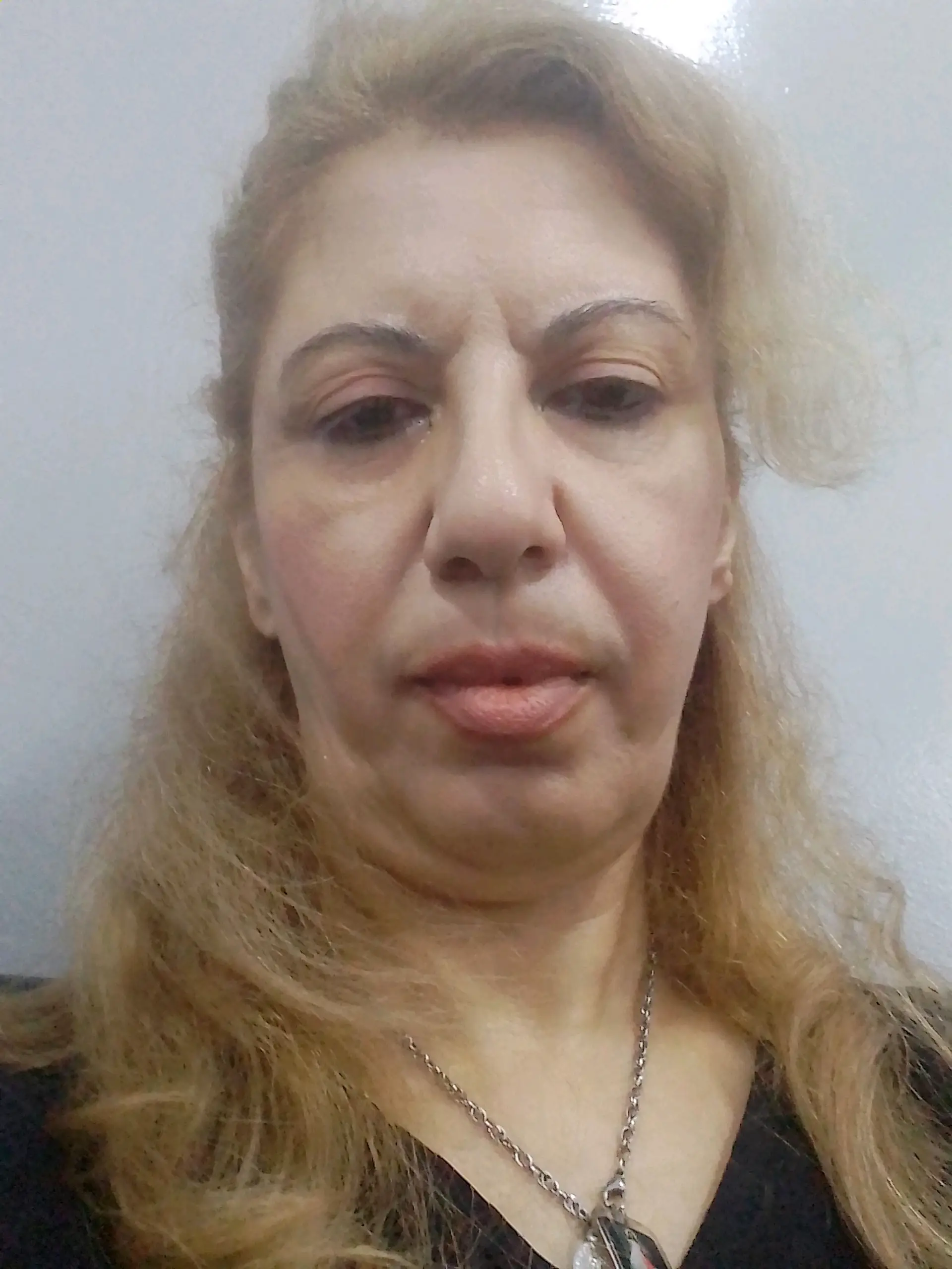 معلمة لغة عربية